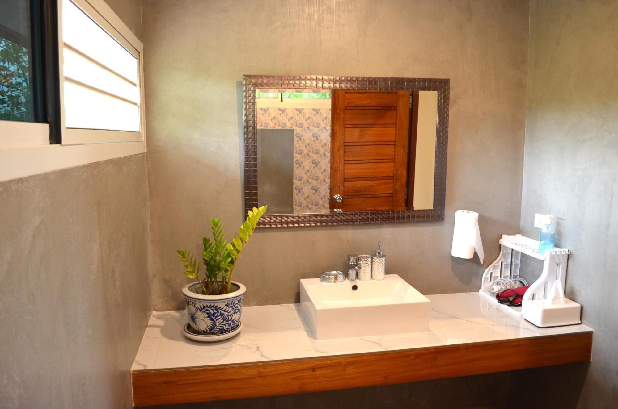 Pua Tranquil Vista Homestay Luaran gambar